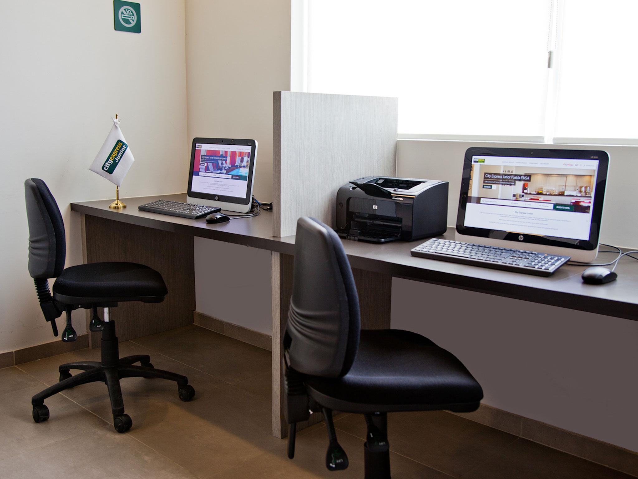 City Express Junior By Marriott Toluca Zona Industrial Exteriör bild